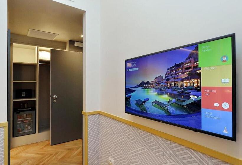 اتاق لوکس, Roma Five Suites