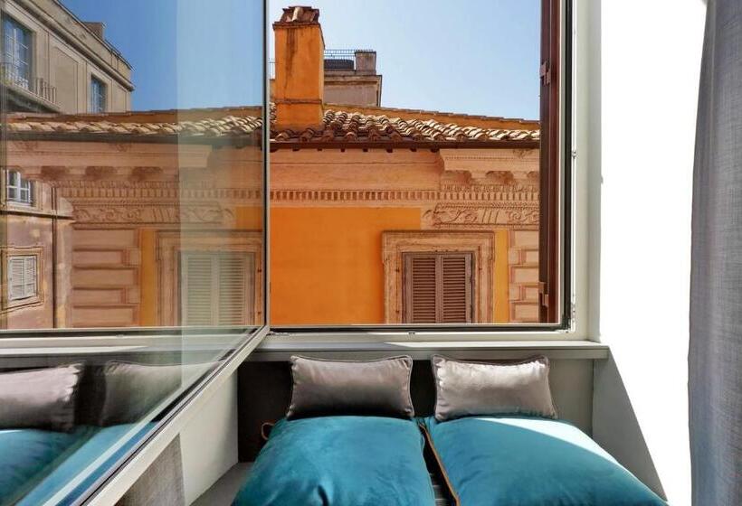 اتاق لوکس با چشم‌انداز, Roma Five Suites