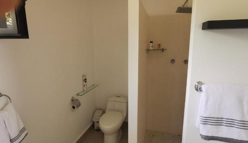 Quarto Estandar Vista Mar, Ocean Breeze Cove   Luxury Retreat