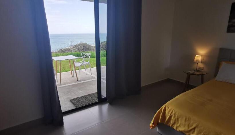 Quarto Estandar Vista Mar, Ocean Breeze Cove   Luxury Retreat
