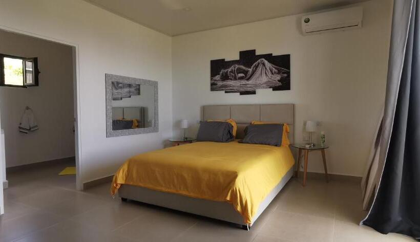 Quarto Estandar Vista Mar, Ocean Breeze Cove   Luxury Retreat