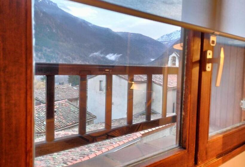 Номер Стандарт Вид на Горы, La Maison Sous Le Château