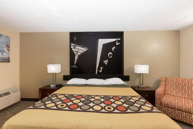 اتاق استاندارد با تخت بزرگ, Super 8 By Wyndham Wichita North