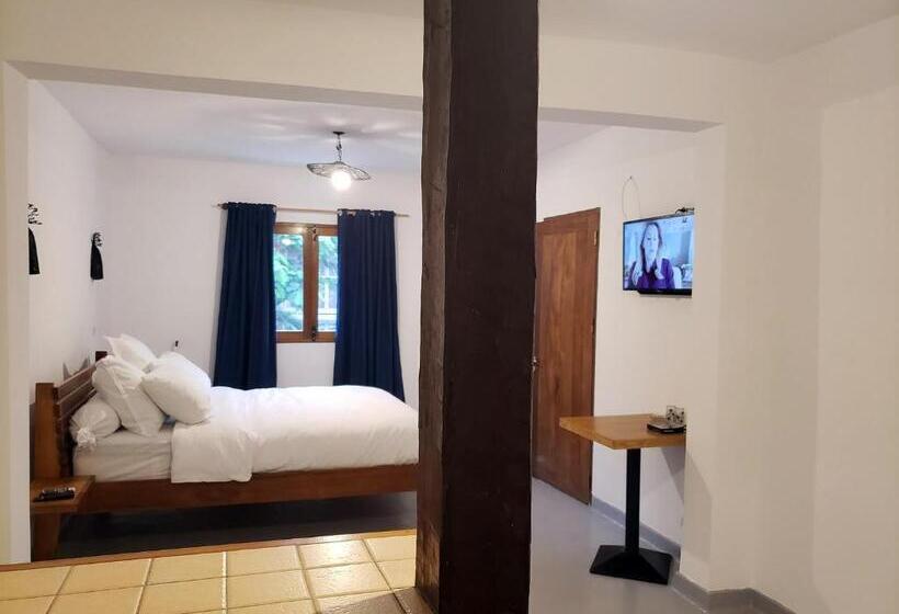 سوییت, Satrana Hotel Tamatave