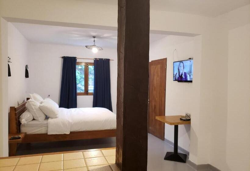 سوییت, Satrana Hotel Tamatave