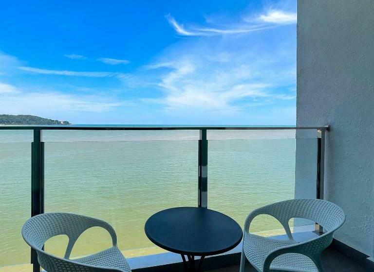 디럭스 룸 바다 전망, Swiss Belhotel Kuantan
