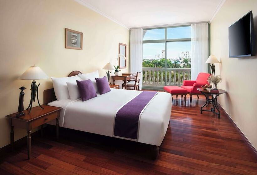 اتاق کلاب, Avani Hai Phong Harbour View