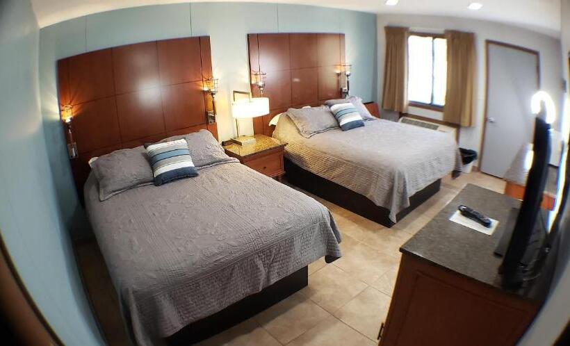 اتاق لوکس, Lewis & Clark Resort