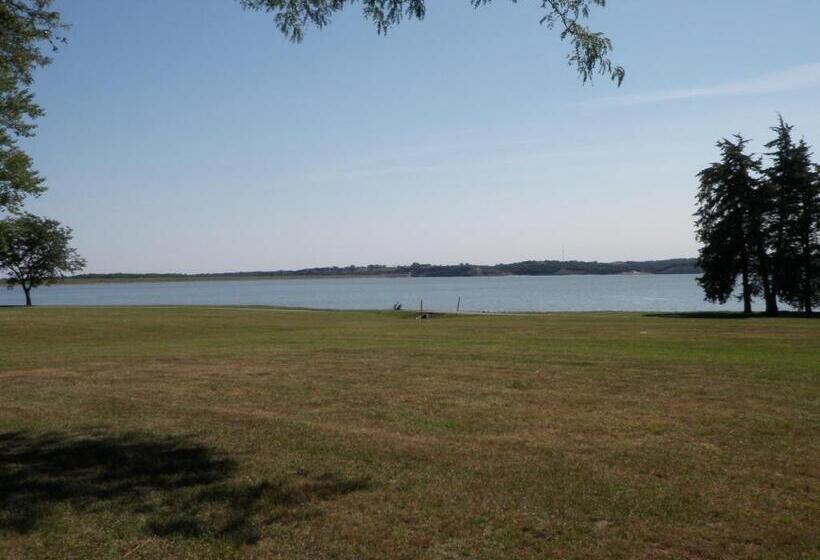 اتاق استاندارد با تخت بزرگ, Lewis & Clark Resort
