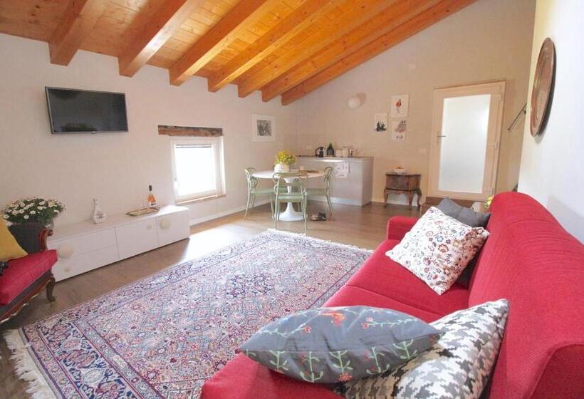 Deluxe Suite King Bed, Agriturismo Corte Patrizia