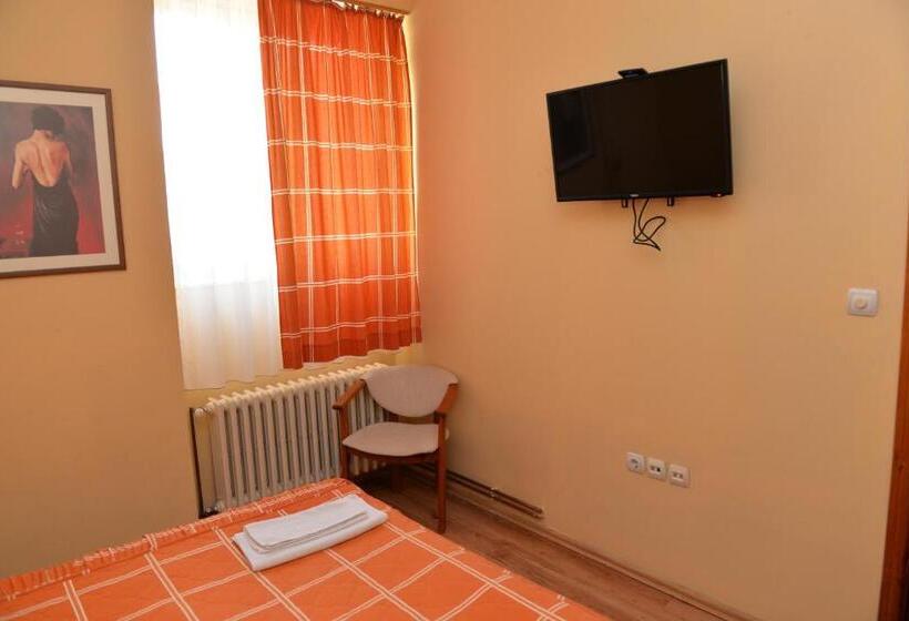 اتاق استاندارد, Dulovic
