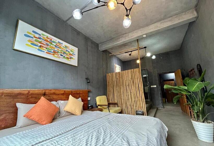 Номер Deluxe Вид на Горы, Hi Grey Hostel Xingping