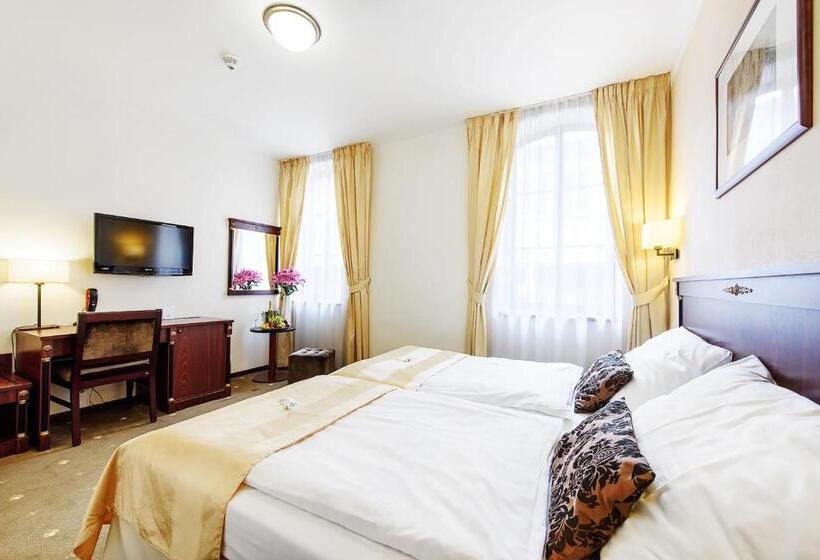 Номер Стандарт, & Apartments U černého Orla