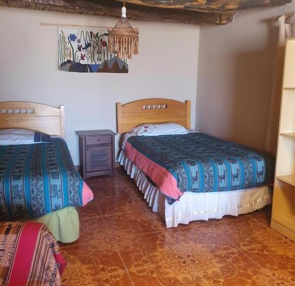 Quarto Quádruplo Estandar, Hostal Candelaria