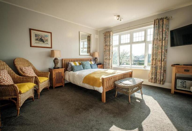 اتاق سوپریور با تخت بزرگ, Westergate House