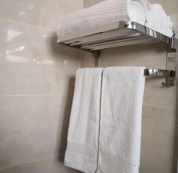 Quarto Triplo Estandar, Walk In