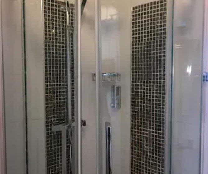 اتاق استاندارد, Acorn Guest House