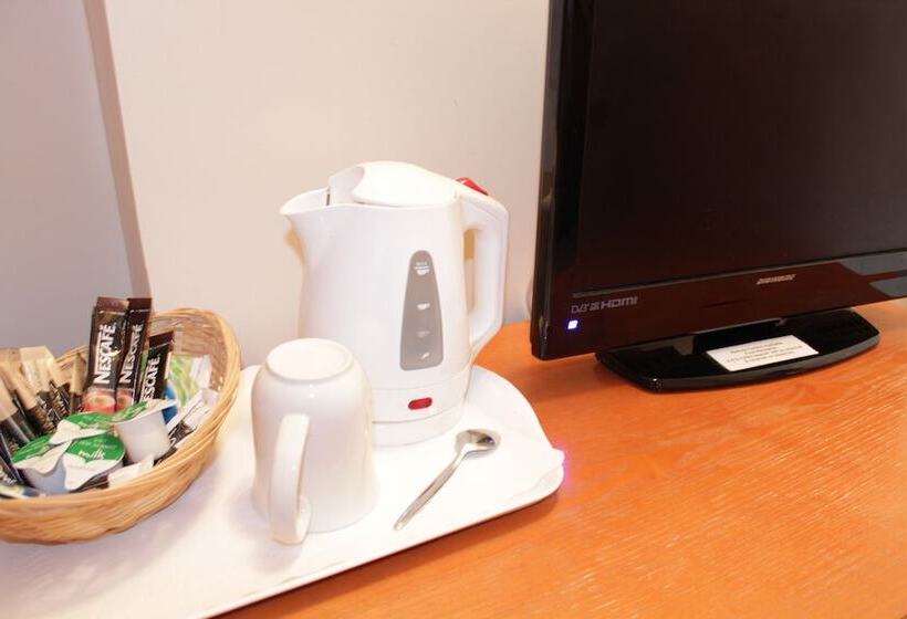 Номер Стандарт, Discovery Inn  Leeds