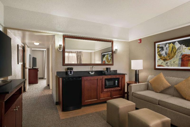 Номер Стандарт Трехместный, Discovery Inn  Leeds