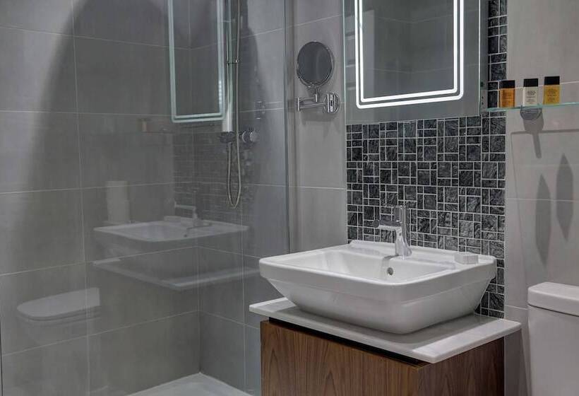 Семейный Номер, The Croft Hotel, Bw Signature Collection