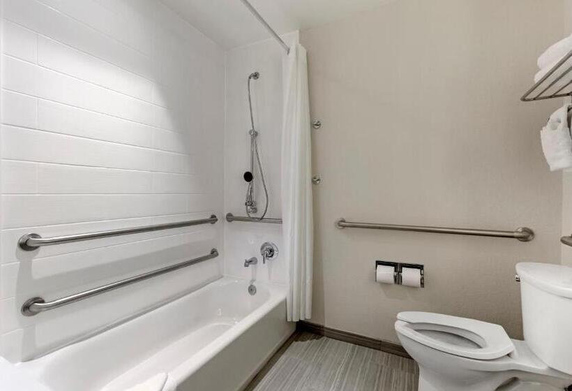 Standard Room Adapted for people with reduced mobility, Best Western Plus Executive Residency Phoenix North Happy Valley