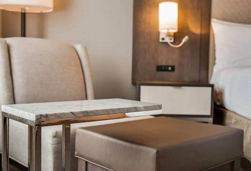 Люкс Адаптированный для Инвалидов, Best Western  Plus Executive Residency Rigby S Water World