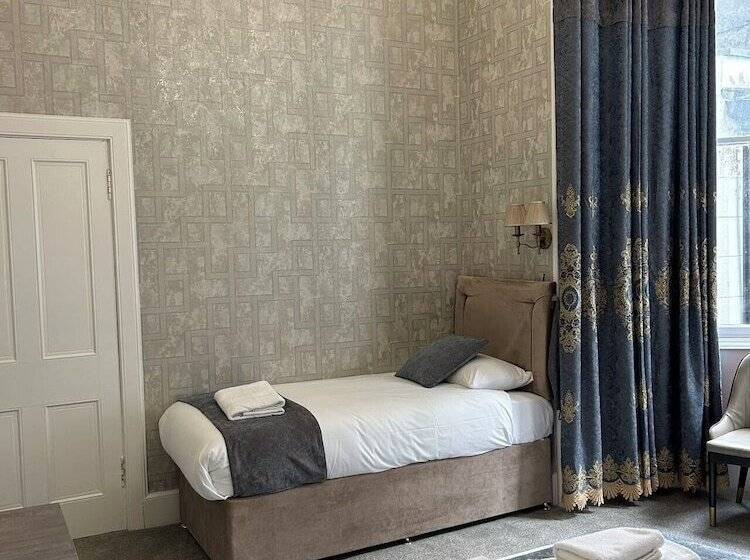 Семейный Номер, Alexander Guest House