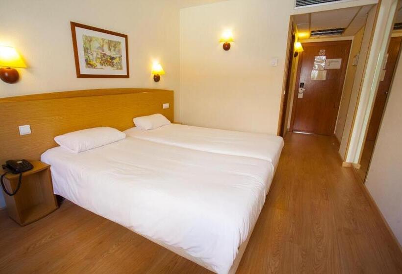 스탠다드 룸, Travelodge Alicante Puerto