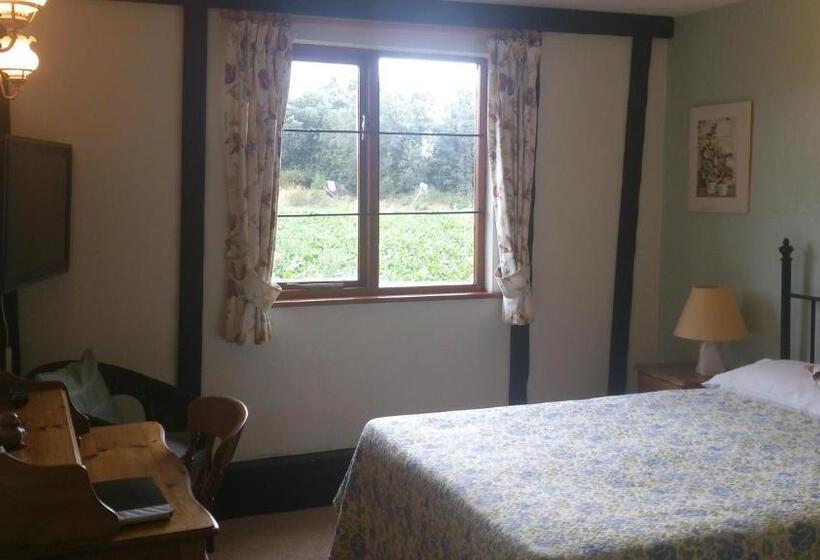 Номер Стандарт, Six Bells Inn