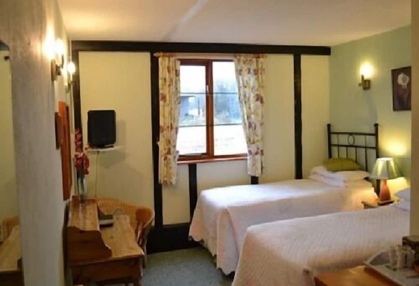 Номер Стандарт, Six Bells Inn