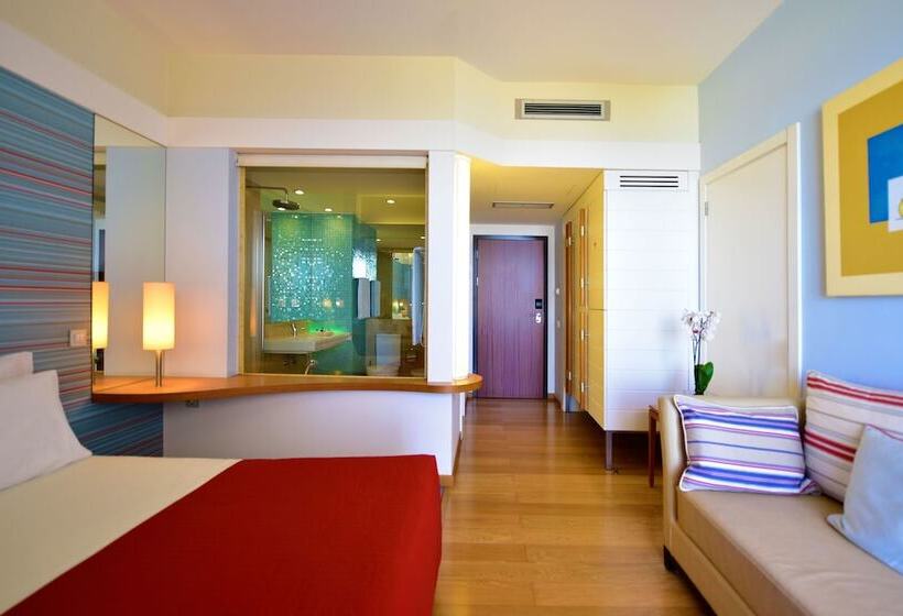 اتاق لوکس با چشم‌انداز دریا, Pestana D. João Ii Beach & Golf Resort