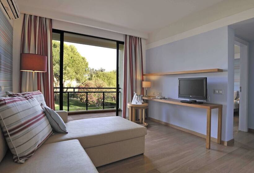 سوییت با چشم‌انداز باغ, Pestana D. João Ii Beach & Golf Resort
