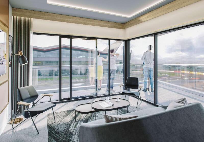 סוויטה עם נוף, Hilton Garden Inn Silverstone