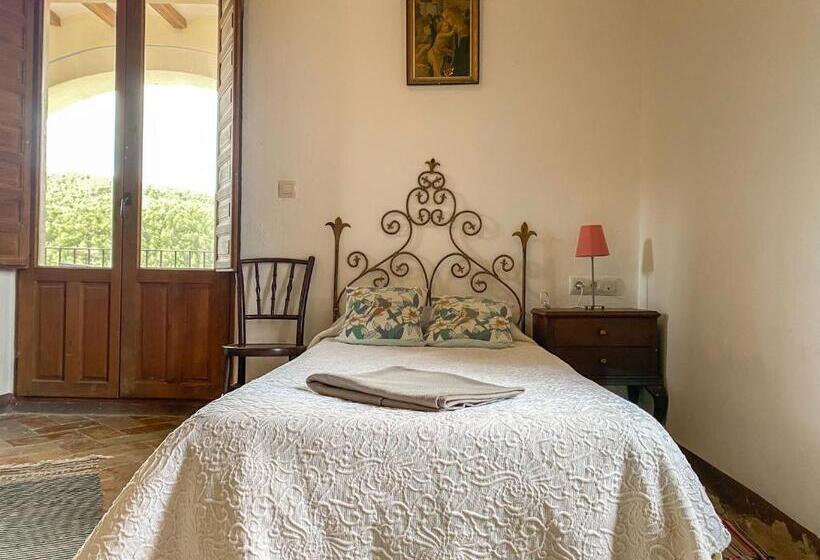 Стандартный внешний трехместный номер с ванной комнатой, Casa Rural Sant Petrus De Madrona