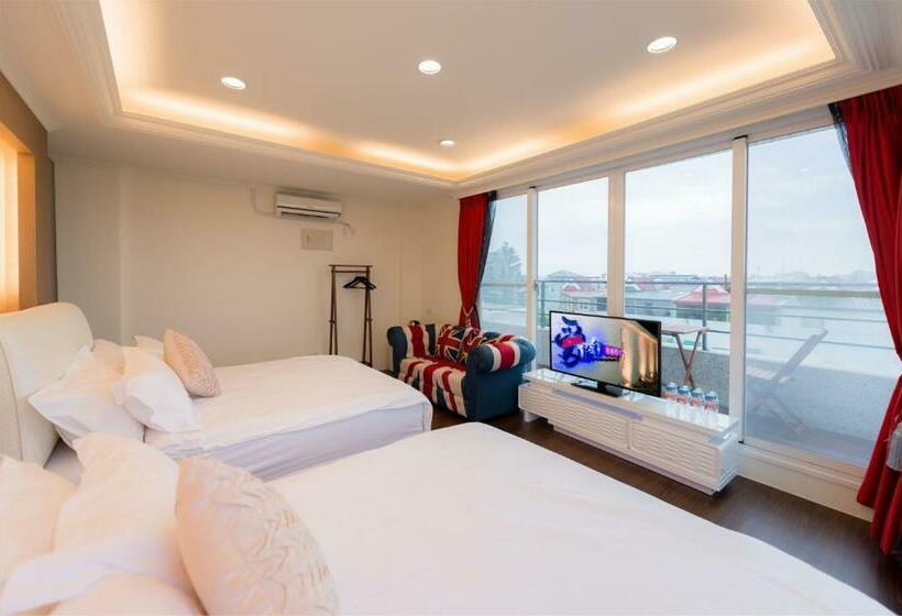 اتاق استاندارد چهارنفره با چشم‌انداز باغ, Taitung Quality B&b