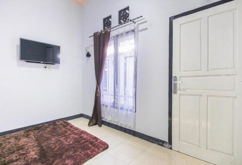 اتاق لوکس, Oyo 3399 Gea Guest House