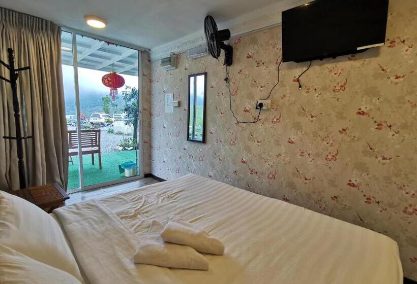 Номер Deluxe Кровать Кинг, Oyo 89969 Mount Hill Villa Kundasang