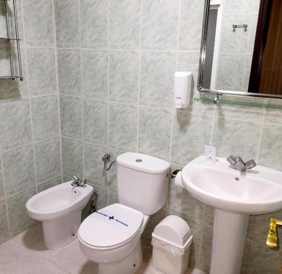 Номер Стандарт, Hostal Doña María
