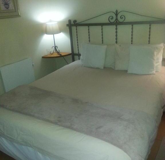 Номер Стандарт, The Riverhouse Guesthouse
