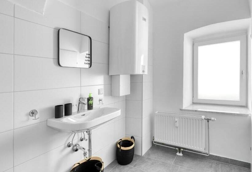 Люкс, Limehome Villach Kirchenplatz