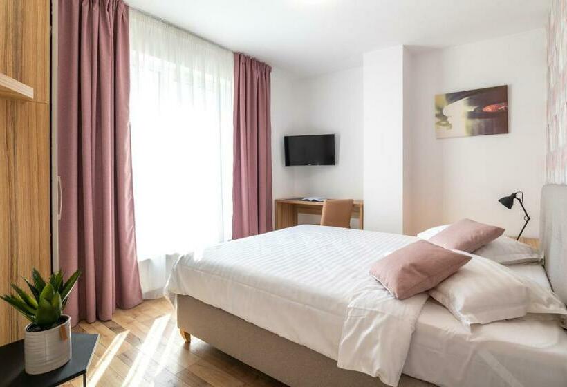 ２ベッドルームアパートメント, Tci Apartments