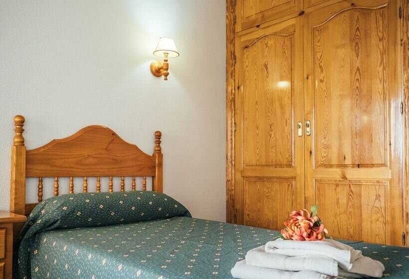 Habitación Estándar, Valmar
