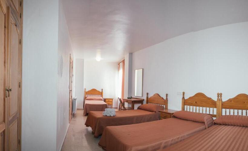 Habitación Familiar, Valmar