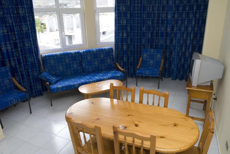 침실 2개 아파트, Zahara Apartments