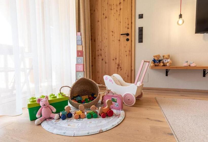 آپارتمان 1 خوابه با تراس, Das Bleibt Alpine Suites