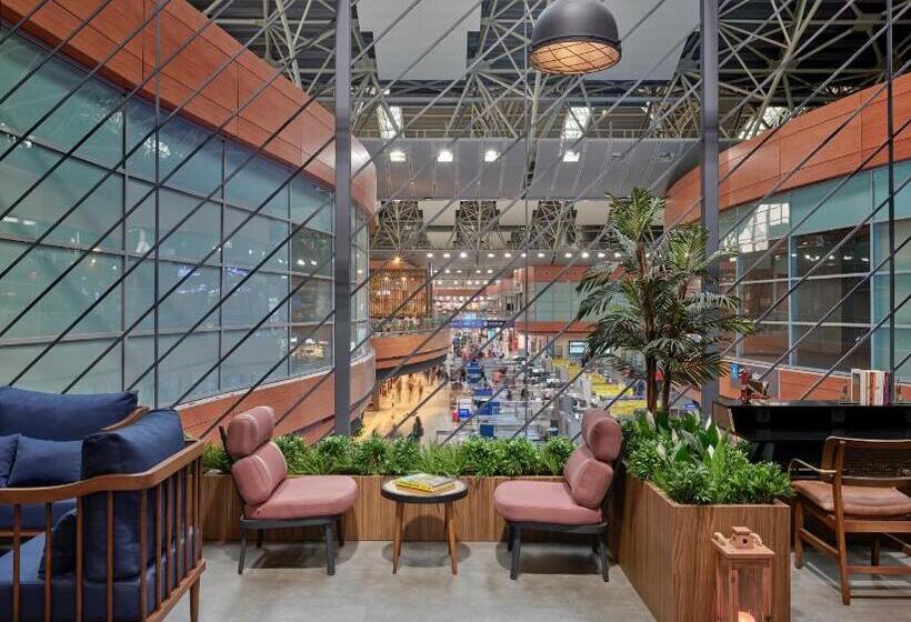キングサイズベッドのスーペリアルーム, Kepler Club Sabiha Gökçen Airport  International Transit Area