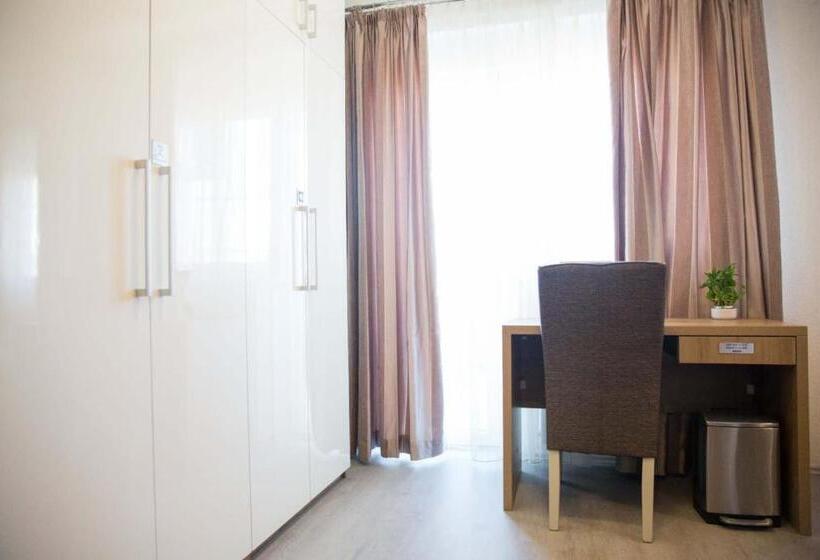 Quarto standart com varanda, China Town Prenoćište