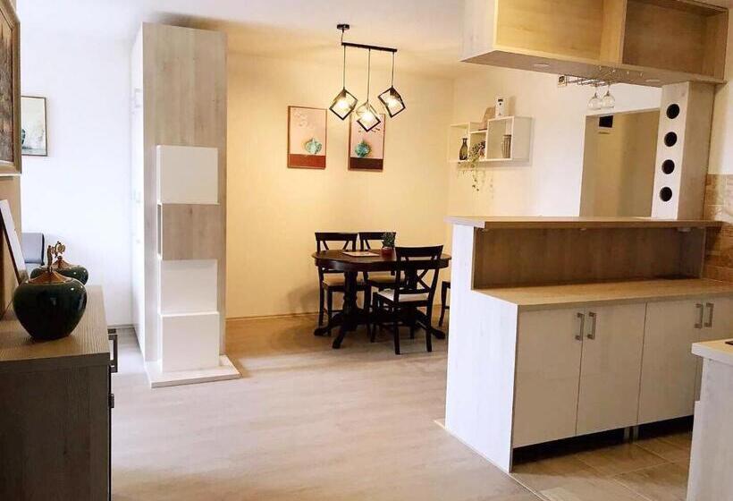 Apartamento 1 Quarto com Balcão, China Town Prenoćište