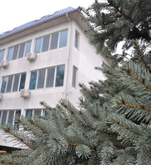 سوییت خانوادگی, Manea Orsova