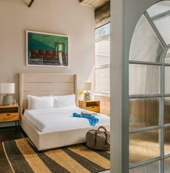 استودیوی سوپریور, Reside Houston Downtown, A Wyndham Residence
